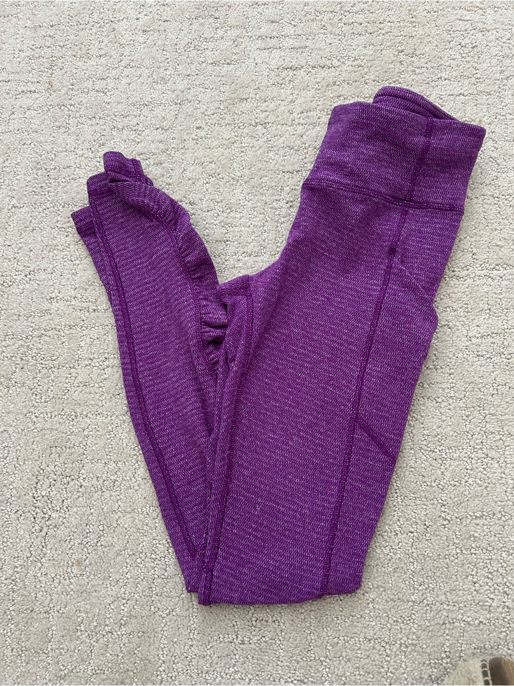 Lululemon Women’s Magenta Leggings with Pockets